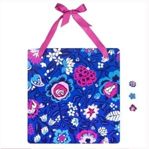Vera Bradley memo board Magnetic board w/3 magnets Includes ribbon for hanging